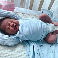 38+3见红，顺产6.1斤男宝宝。经历了生孩子的痛苦以后还以为可以万事大吉，想不到婆婆和妈妈，老公和妈妈...