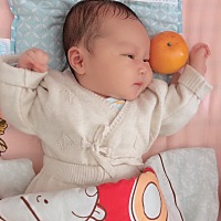 小可爱❤️仿佛昨天刚知道怀孕🤰仿佛生你还在昨天🌻🍊