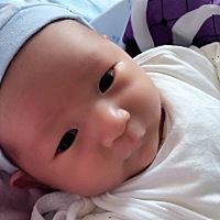 像爸爸吗？反正不像我😒