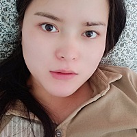 从昨晚十点宫缩到现在，还没生，痛得怀疑人生了