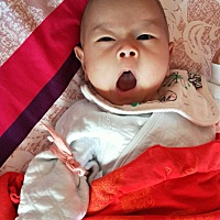 两个月的男宝宝，身高60.3公分，医生说超长了，是偏高了吗？公婆也说长太快了，是因为喂d3的原因吗？要...