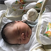 顺产小乔治一枚，开到二指用了两天，中间一直在没开指-开一指-两指-缩回一指-变回未开指之间变动，...
