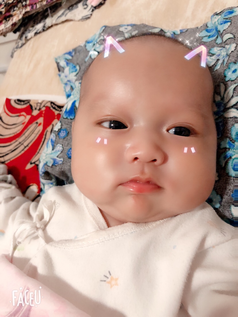 双下巴都有了，哈哈