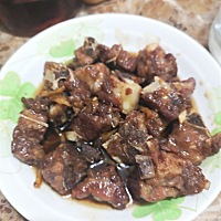 17号吃什么 早  鸡蛋一个 豆浆一碗  没胃口 中  方便面两碗  食堂的饭菜吃不下 晚  牛排炖土豆 糖醋排骨...