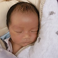 好想我儿子😣，不到两个月就放他在家里，晚上睡觉老睡不着好想他😭😭😭我儿子怎么那么可爱那么...