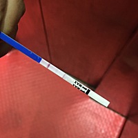 我这样是不是怀孕了。上个月18号的大姨妈。我的排卵期是4月3号好像。月经周期是32天。已经推辞了4天没有...