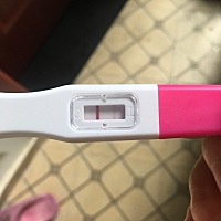 上个月22号来的大姨妈。这个月还没来前天晚上吃了串串昨天肚子拉了一天。今天去弄药想的是买来查看看预...