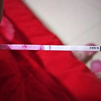 有没有看到，是不是很淡的印。不知道真的假的，明天准备早上用金秀儿试试看