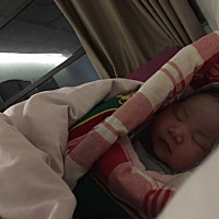 终于可以报喜啦 女宝七斤二两顺产有侧切 预产期4.1 到4.15的时候去医院住院吊催产素 上午九点吊下午一点...