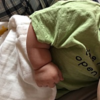 今天二月体检 说宝宝心脏有杂音要做心脏彩超 担心死了 彩超说什么没闭合