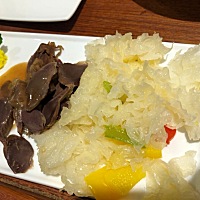 都挺好，就是没人陪