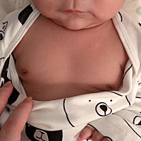 我儿子跟他爸一样是外八奶……