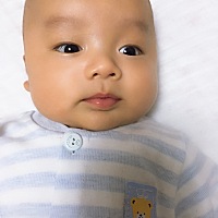 宝贝71天了，越来越胖乎，妈妈特别特别的爱你😘