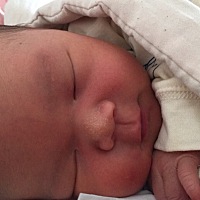 宝宝来到世界第7天啦！