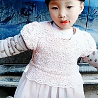 在家带孩子，一天两张毛爷爷 ，一家很幸福