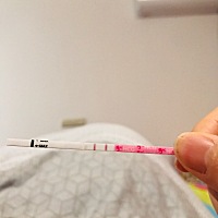 求助贴，16号月经结束，20号早上（安全期）同房一次，今早晨尿测好几个早早孕都是阳性，请问怀孕可能性...