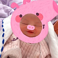 谁来救救我啊，宝宝出生7天了，每次喂奶痛不欲生，奶头结痂了每次吃的时候疼，今天喂奶把我疼哭了，宝妈...