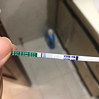 今天早上随便一测，突如其来的灰印，不知道是不是炸胡。可是我一点症状都没有，就强阳的时候安排了一天...