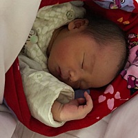 宝宝出生3天了，我这两天奶水一直存不住，老是往外漏，不知不觉就湿透了衣服，怎么办，有什么方法可以不...