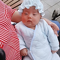 宝宝在做美梦