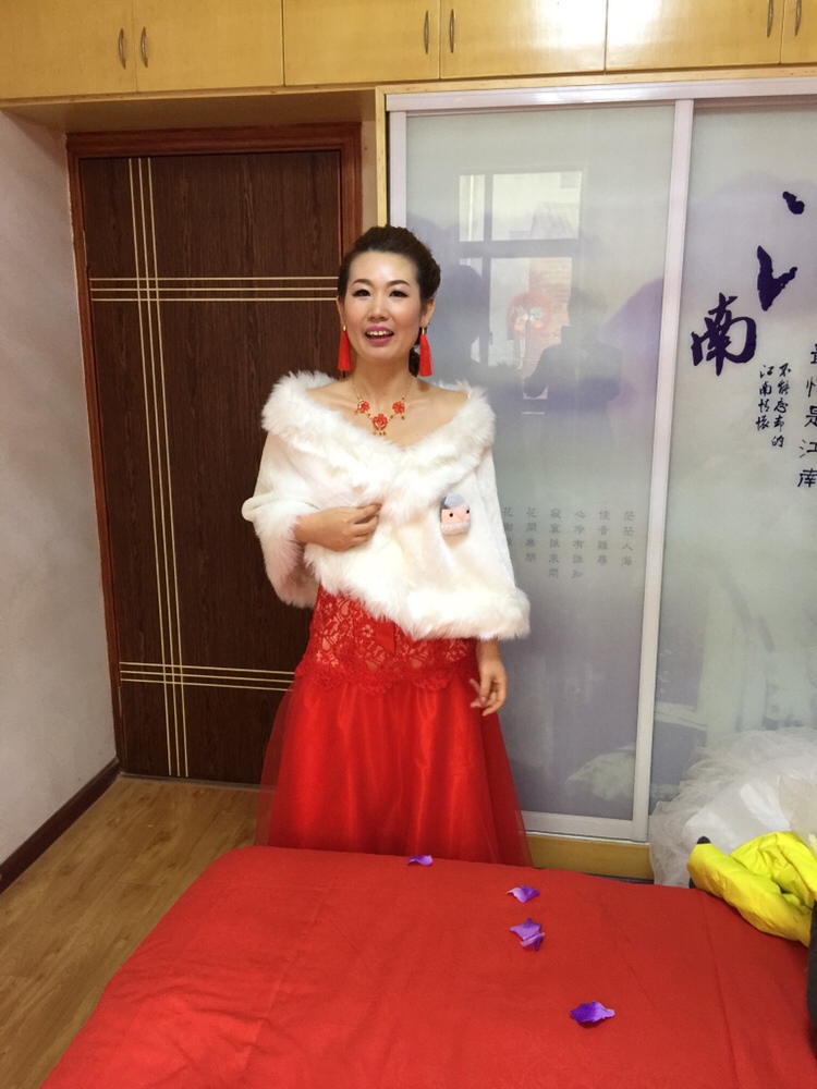 当天礼服