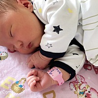 十月怀胎40+4宝宝才出来、顺产7.7斤、宫缩的痛让我想起来都觉得心酸第一天才开了一指第二天一个小时开一...