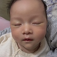 睡着了多好，😂多可爱，醒了就要抱😭😭😭