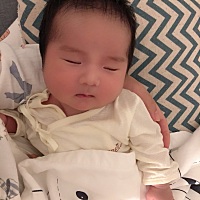 生孩子老公的不闻不问，坐月子抱孩子奶娃各种都是我，除了不用做饭，腰已经疼的不行，左手疼的发抖，夜...