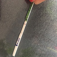 月经还有一天就要来了，可是今天早晨测的一条红线，是不是没有怀上？绝望中........