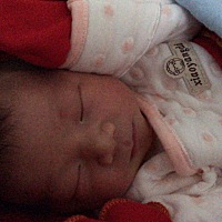 宝宝生下来第三天黄疸高住院了，现在已经下来很多了。医院也不让看。现在已经住了两天了，好想他。不知...