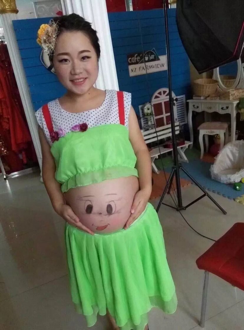 这是怀姑娘的时候的大肚照，15年拍的