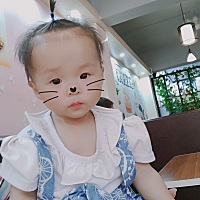 可爱的小妹妹，漏个脸