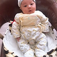 好久没进来了、回来看看！37周男宝宝、顺5.88斤！宝宝出生92天了……3个月～宝宝月子里长睫毛阶段会有眼...