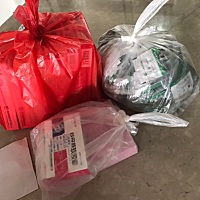 昨天去了朋友介绍的一个中医诊所检查，还做了一个全面的妇科检查，从脖子，乳房，子宫，子宫颈，都B超了...
