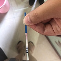 刚刚测的，这是怀了吗？