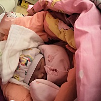 产后第四天早上测体重从怀孕140斤到124斤，瘦了16斤，孕妈产后都瘦了多少呢