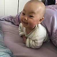 请问，你们都是几个月开始给宝宝吃的米粉，然后吃的什么牌子