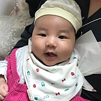 老爸回来了，小家伙可开心了🥳