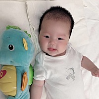 两个多月的我甜心，记录一下。