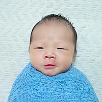 生了小猪乔治一枚！二胎超快顺产！真的好快，在晚一点去医院可能要生在路上医生说！跟大家报喜了！