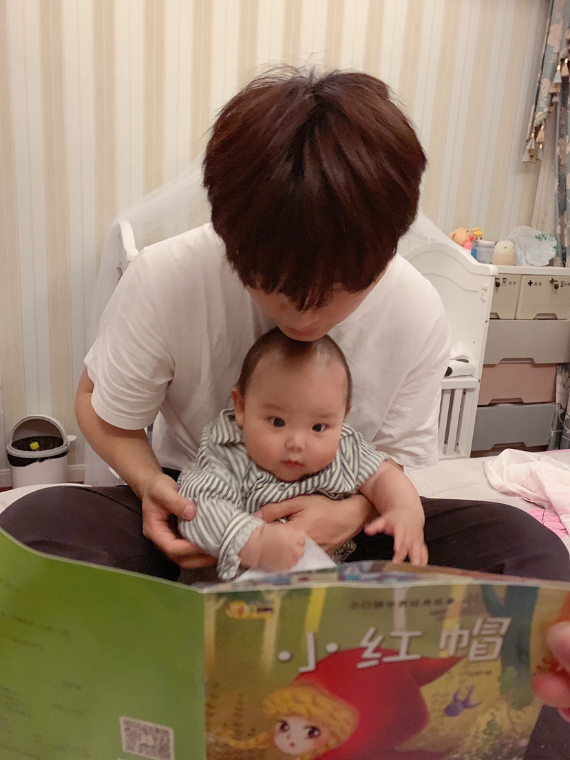 忍不住想把书抢来吃😂