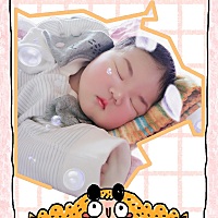 我家宝贝今天第八天了，劳动节快乐！