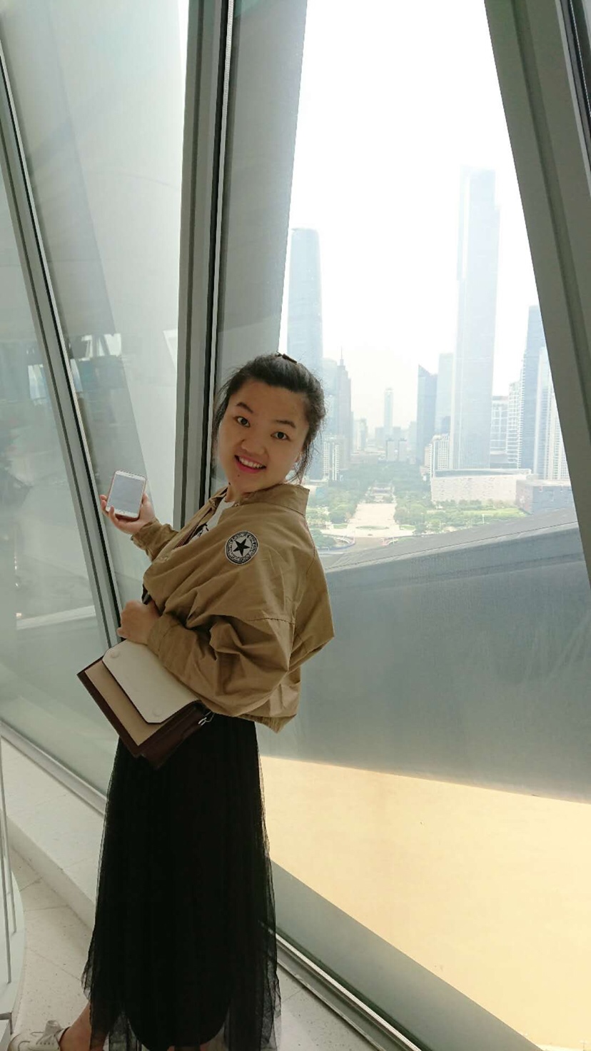 没想到居然带着小灭霸看了妇联4哈哈那时候觉得不舒服还以为自己感冒了呢～原来是个大惊喜～