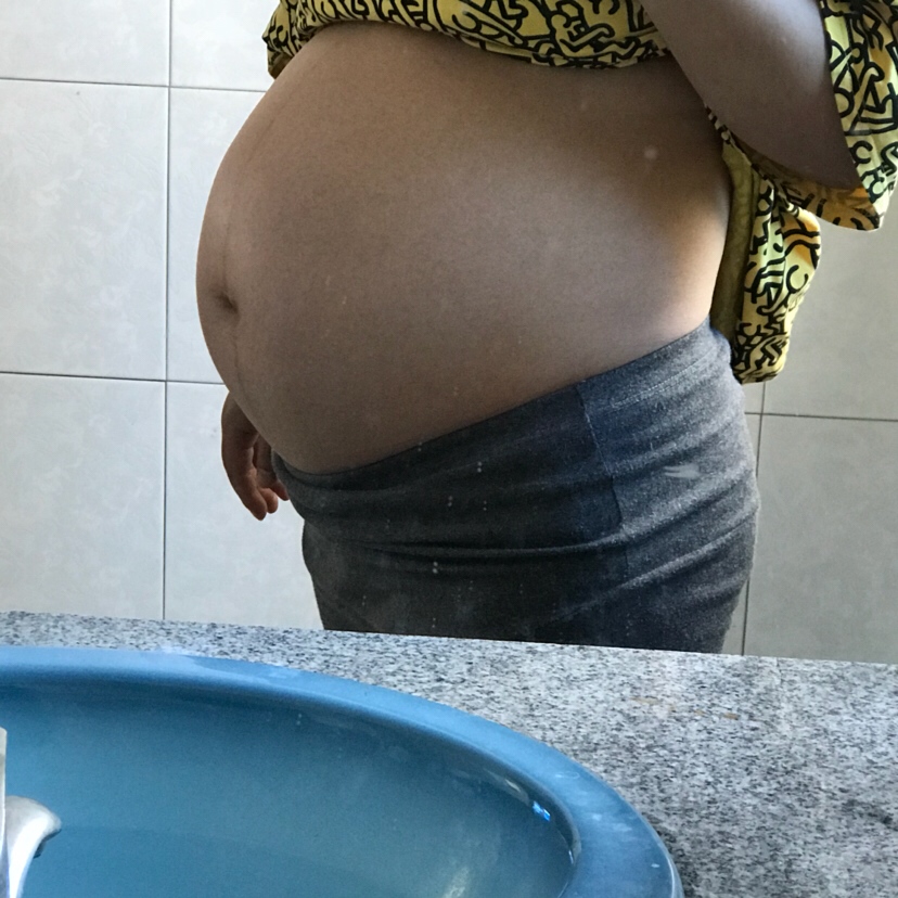 六个月的肚子会不会太大了😘😘