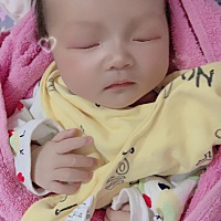 小宝贝出生十一天了，坐月子中…