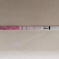 这个月一直没有测到阳，金秀儿排卵试纸前面测到了阳，是准备来月经了吗？