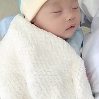 轩宝宝48天了，今天去打疫苗，体重11.6斤多，身长58cm