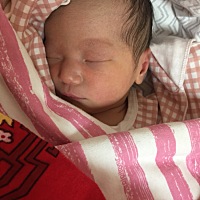 报喜了，半条命已经废掉了，撕裂严重，不会用力，女宝，五斤二两，看到她那一刻所有痛都忘掉了。