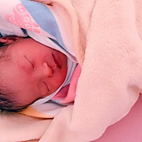 宝宝出生啦，刨腹6斤4两小猪佩奇一枚，宝宝很健康，感觉剖腹产没有我听到的那么恐怖，孕妈们也不要太紧...