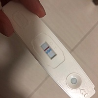 请问这是怀上了吗？为什么到原本要来大姨妈的日子肚子里坠坠的感觉大姨妈要来了。